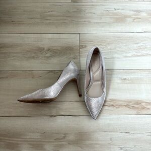 Selling because they are a tad too small